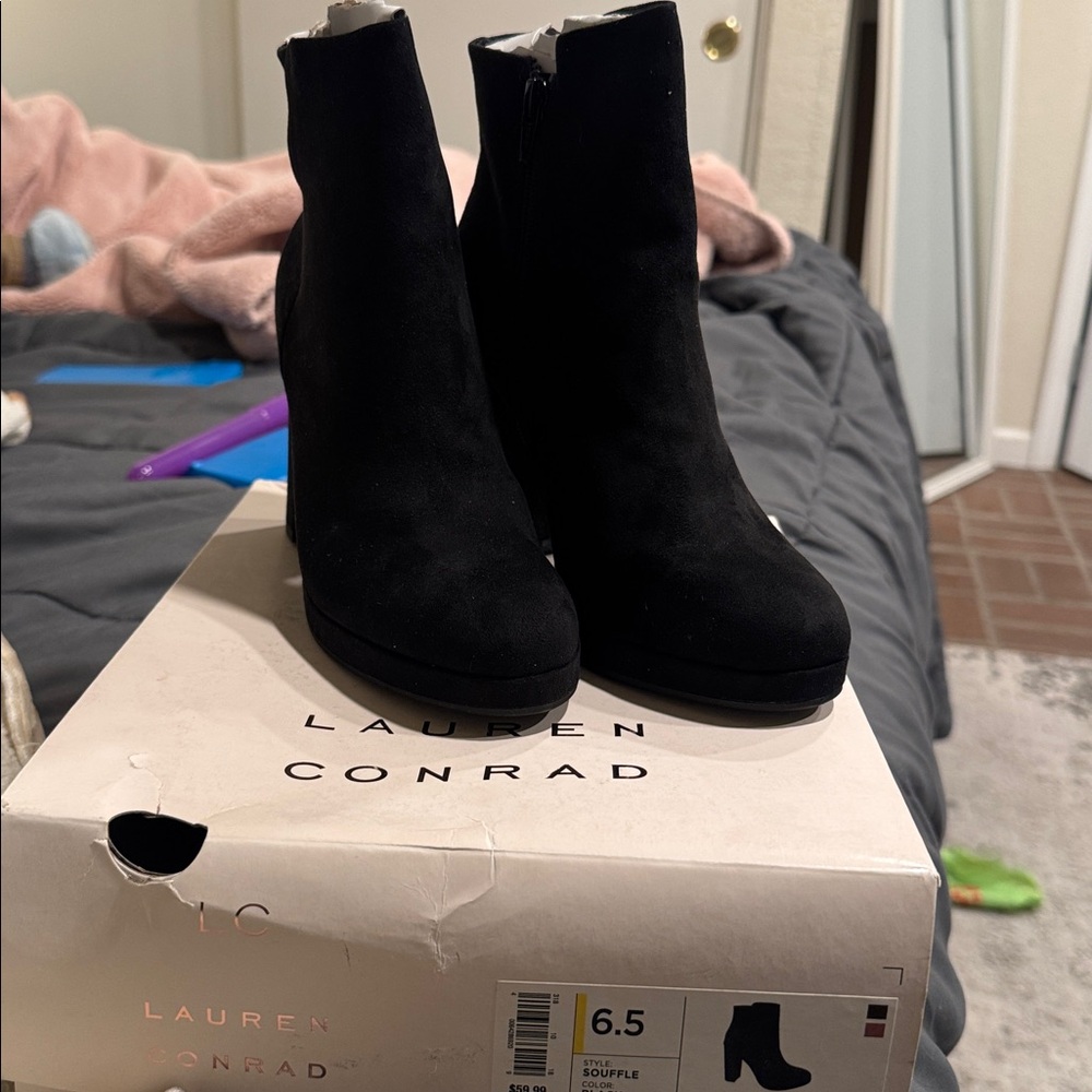 Lauren Conrad bootie